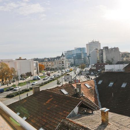 Apartman Saga Нови-Сад Экстерьер фото